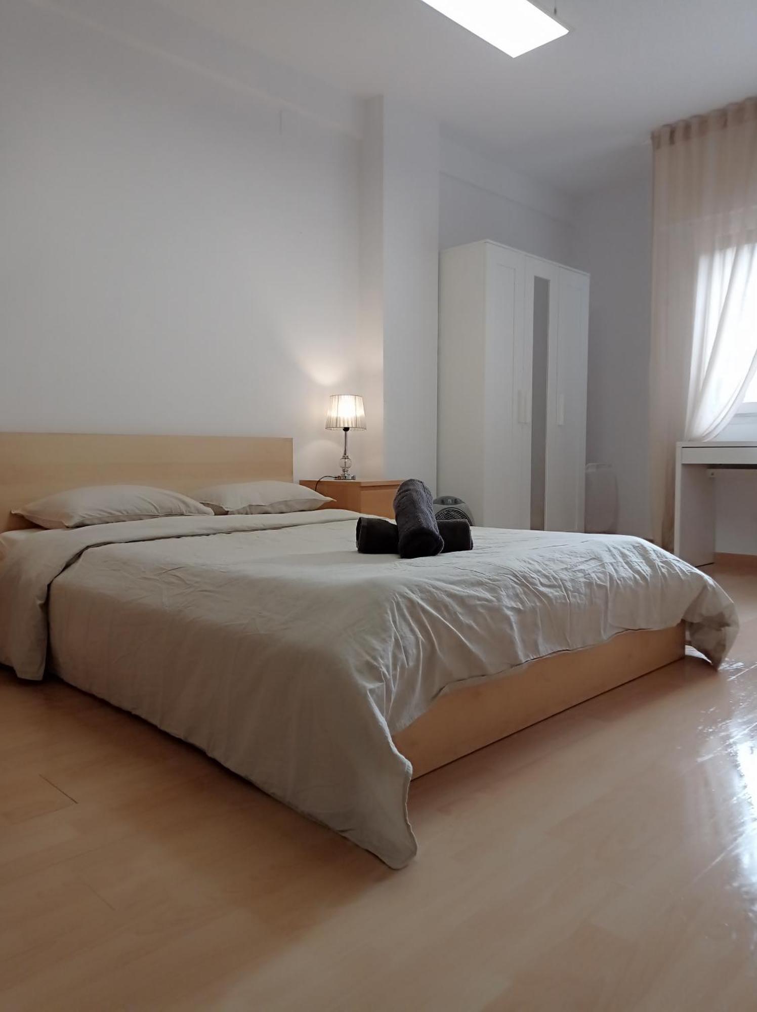 Auberge de jeunesse Sunny Central Double Bed Metro L5 - L1 *