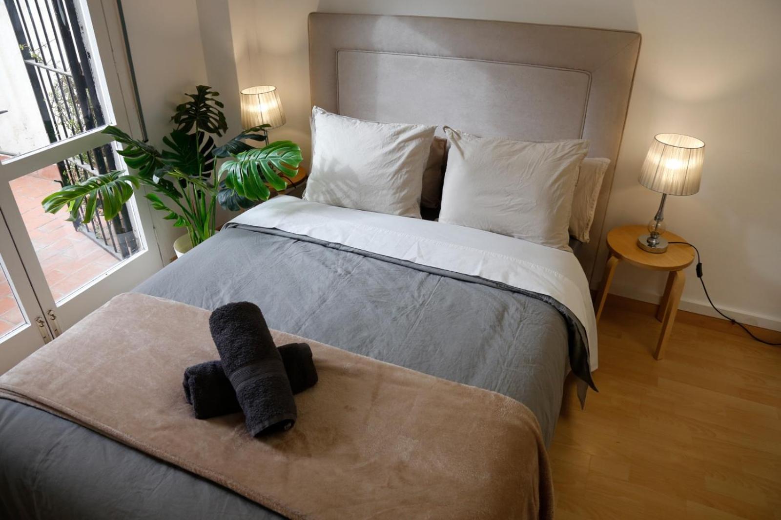 Auberge de jeunesse Sunny Central Double Bed Metro L5 - L1 *